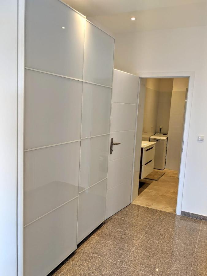 Clearvuehome - Quiet 51 M2 Studio Bratislava Slavin Extérieur photo